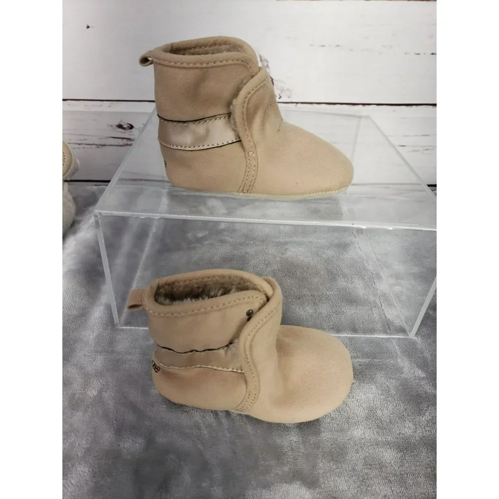 Stride Rite Surprize Charlie‎ brown fur lined boots Charlie 6/12 months booties